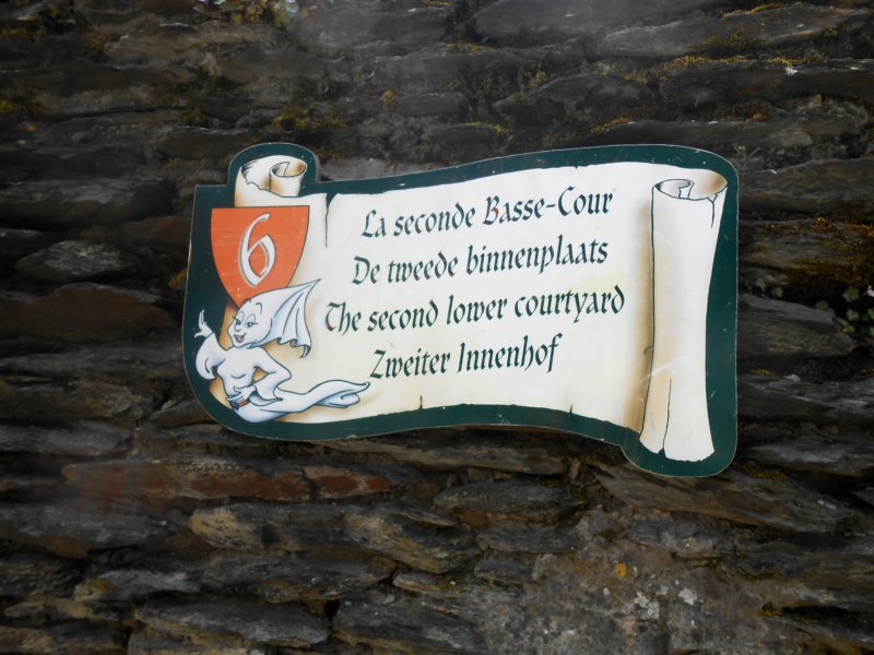 larochelechateau3.jpg