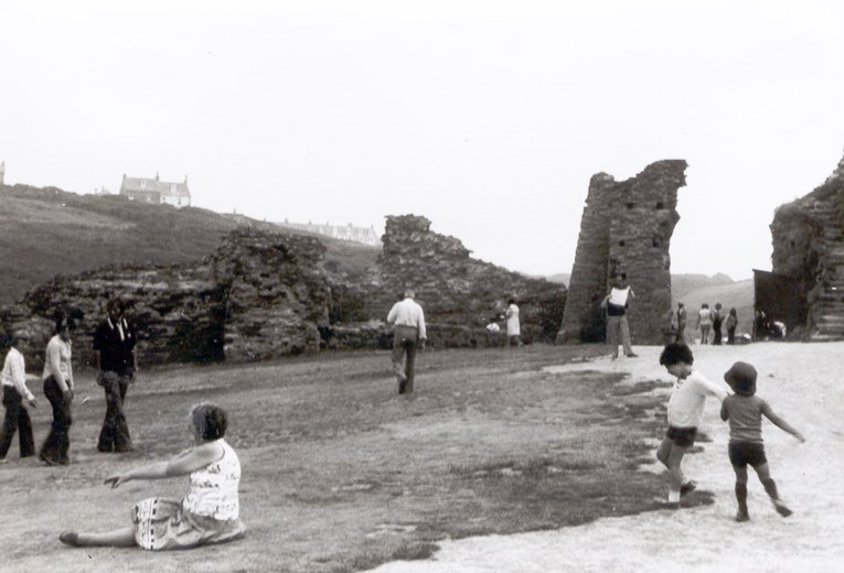 cornwallkilkhamptoncastlekingarthur6.jpg