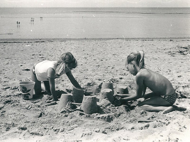 normandiejullouvilestrandchateauhollandaise2.jpg