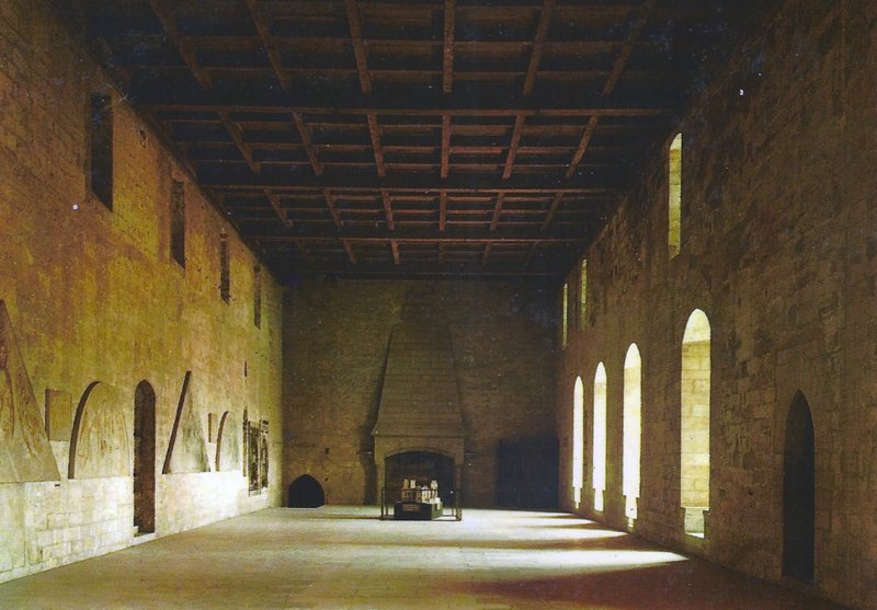 provenceuzesavignonpalaisdespapes2.jpg