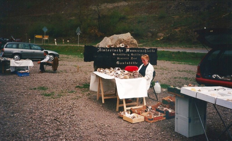 fischbachverkoopedelstenen.jpg