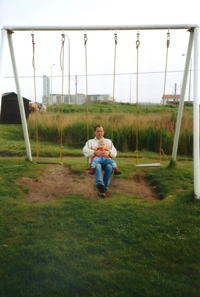 cmetopaopdeschommel.jpg