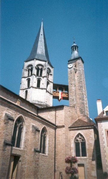 bstgengouxlenationalkerkmet2torens.jpg