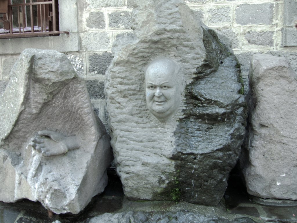 bessebijzonderkunstwerk.jpg