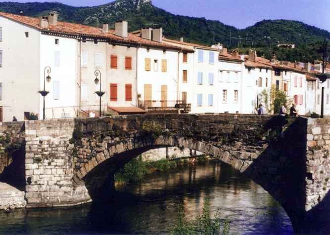 quillan17eeeuwsebrug.jpg