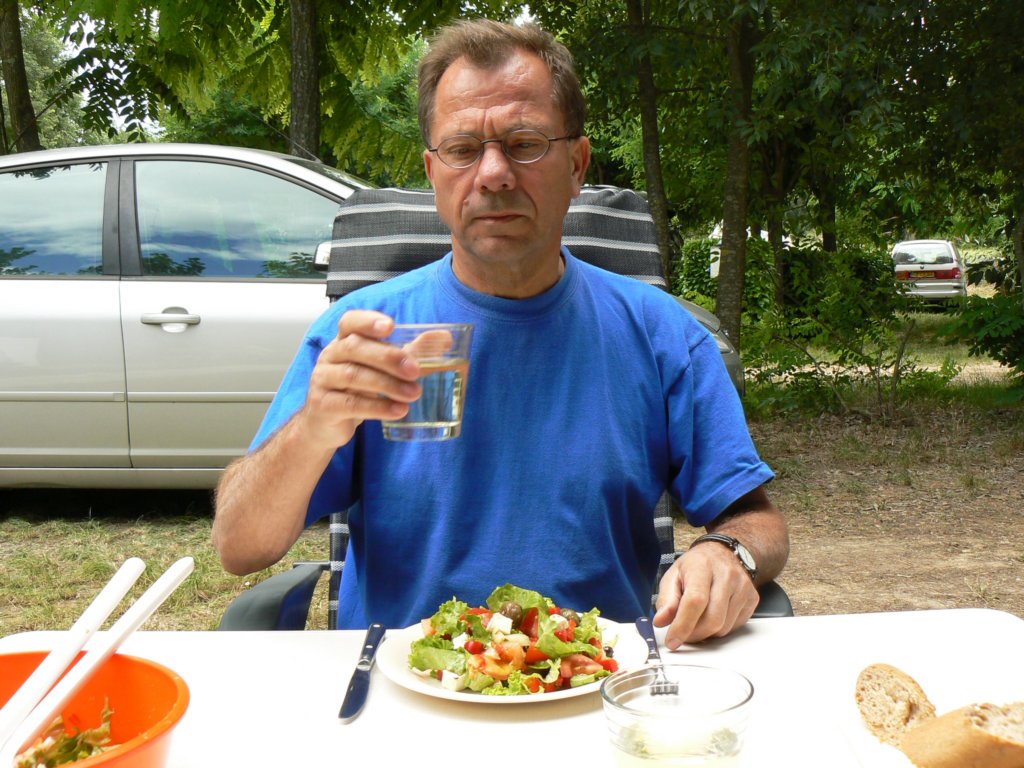 acampinglifesameneten.jpg